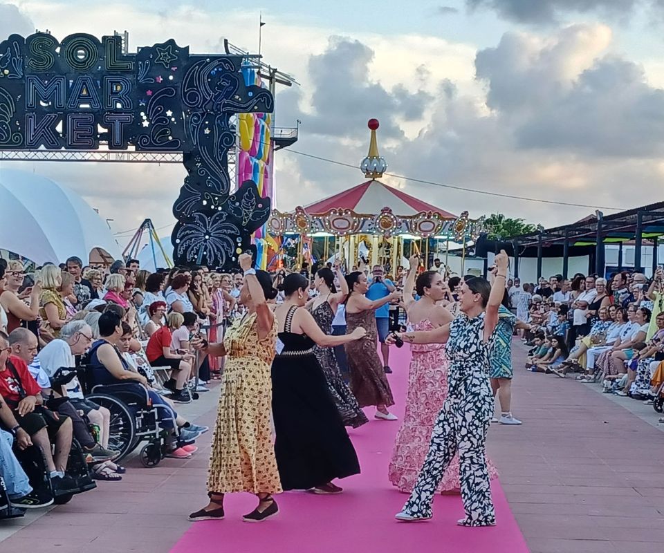 Grup Dances Columbretes. La Mar de Solidario