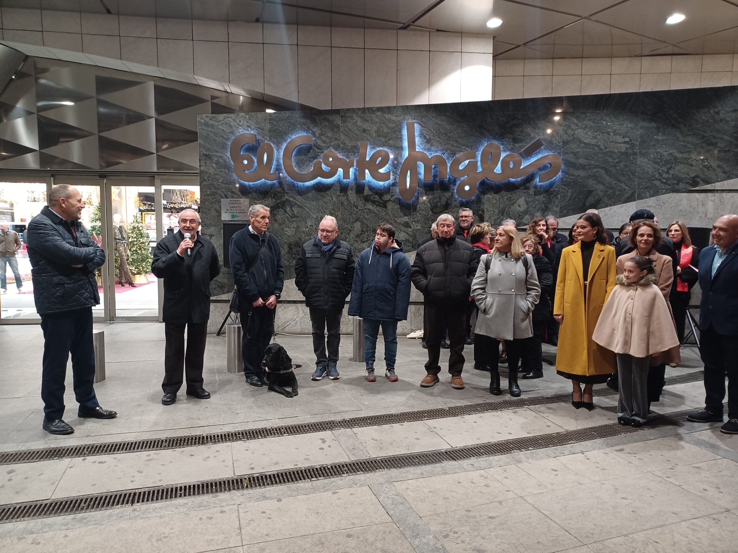 Paco en Corte Inglés Navidad 2025